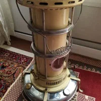 چراغ نفتی قدیمی
