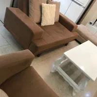 مبل راحتی ۷نفره تختخواب شوو یک عدد پاف سه نفره|مبلمان خانگی و میز عسلی|تهران, قیطریه|دیوار