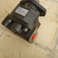 بیل بکهو پمپ هیدرولیک