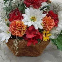 سبد گل تزئینی