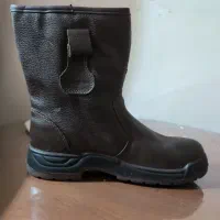 کفش بهشتیان ساق بلند سایز ۴۴،سال ساخت ۱۴۰۳