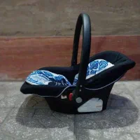 لباس و وسایل بچه کالاسکه|اسباب و اثاث بچه|تویسرکان, |دیوار