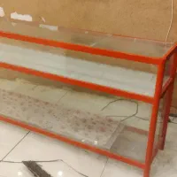 ویترین شیشه ای