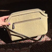 کیف چرم دخترانه|کیف، کفش، کمربند|ری, دیلمان|دیوار