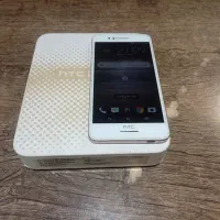 موبایل HTC و چندتا گوشی