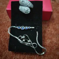 حلقه و دستبند
