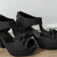 کفش سایز ۳۸.۳۷|کیف، کفش، کمربند|خزل, |دیوار