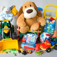 خانم جهت بسته بندی اسباب بازی(توضیحات پایین صفحه)