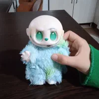 عروسک لبوبو|اسباب‌‌بازی|شاهین‌شهر, مسکن مهر|دیوار