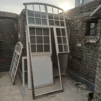 درب پنجره در حد نو