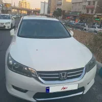 هوندا آکورد مدل ۲۰۱۳ سفید