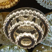 آویز و کریستالی