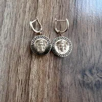 گوشواره طلا طرح ورساچه