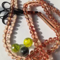 کهربایی|کلکسیون اشیاء عتیقه|رشت, گیل|دیوار