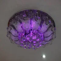 لوستر کریستالی بزرگ|لوستر و چراغ آویز|رشت, فلسطین|دیوار