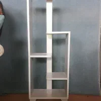 شلف کتاب و‌گلدان