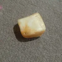 سنگ عقیق زرد
