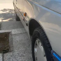 با سلام  پژو مدل۸۷ ماشین گژ وسط