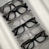 عینک پینترستی طبی سنجش چشم داخل مجموعه