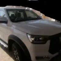 ماشین خودرو کی ام سی T8