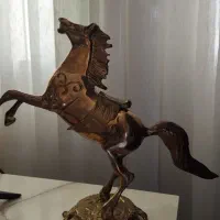 اسب برنز اصل