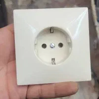 سرپیچ سرامیکی و کلید و پریز|مصالح و تجهیزات ساختمان|تهران, نازیآباد|دیوار