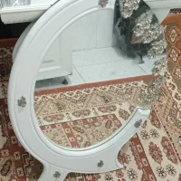 آینه و میز شمعدان