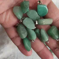 آویز سنگی ماه تولد