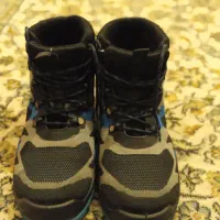 کتونی|کیف، کفش، کمربند|فشاپویه, |دیوار