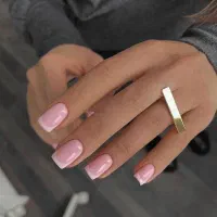 اف ناخن برای کسایی ک دنبال ظرافت هم قیمت مناسب اند