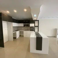 آپارتمان ۱۳۰ متری ۳ خوابه