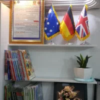 منشی موسسه زبان