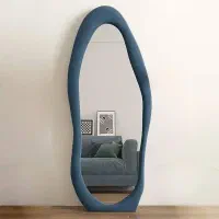 اینه قدی ایسناده فانتزی karla