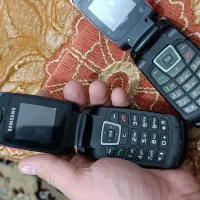 چند عدد گوشی دارم ساده  به قیمت خوبی میدم