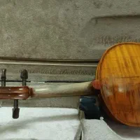 ویولن ۴/۴|ویولن|قم, وادی السلام|دیوار