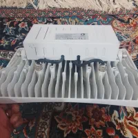 پروژکتور FLOoDLlGHT..100 w|تلویزیون و پروژکتور|تربت جام, میان جام|دیوار