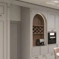 کارگر برای کارگاه کابینت سازی بنده زاده