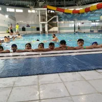 آموزش شنا و آب درمانی