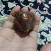 سنگ عقیق قرمز .