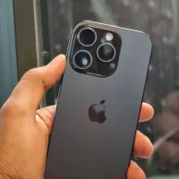 آیفون 15 Pro  با رجیستر