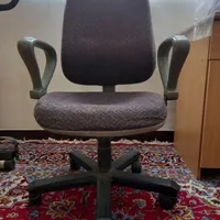 صندلی چرخشی مهندسی