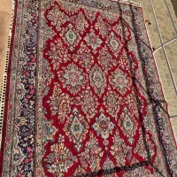 قالی دست باف با نقش و رنگ جذاب