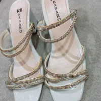 کفــش مجلسـی|کیف، کفش، کمربند|مسجد سلیمان, |دیوار