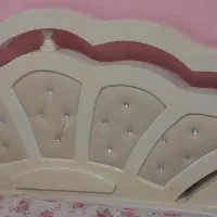 تخت ودراور|تخت و سرویس خواب|قائن, |دیوار