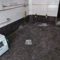 مغازه بر خیابان