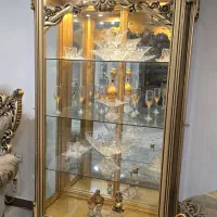 ویترین بوفه سه طبقه هالوژن دار ورق طلا