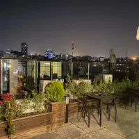 ۲۰۰ متر کافه روف فول لوازم هفت تیر کریم خان