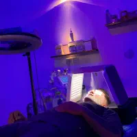 فیشال تخصصی و رفع مشکلات پوستی