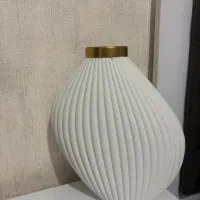 گلدان شیشه ایی