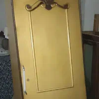 کمد چوبی جادار محکم